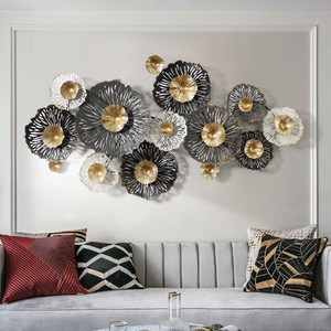 Arte de Pared Metálico 3D de Lujo Ligero, Decoración Abstracta de Flores de Hierro para el Hogar, Sala de Estar, <span class=keywords><strong>Estilo</strong></span> Art Deco, Decoración Artística Colgante de la Naturaleza - Product Image 1