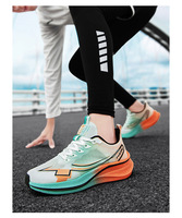 Nouvelles chaussures de course respirantes en mesh avec semelles souples et plaques en carbone, vente en gros du fabricant
