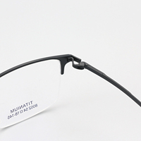 Kacamata Optik Pria Model 8002 Bergaya, Titanium Murni Solid, Tahan Lama, Semi-Frame Persegi Kelas Atas, Pengiriman Cepat Langsung