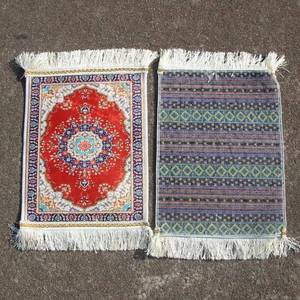 Alfombra de oración personalizada hecha de seda de hielo, lavable, con base antideslizante, tapete de meditación musulmán, estilo árabe con borlas. - Product Image 2