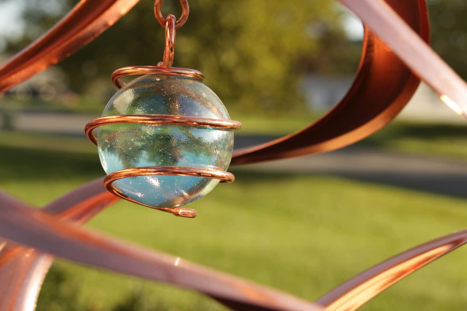 3d 铜双螺旋风的动能旋转螺旋尾巴绿色泪滴入户花园饰品螺旋风的动能