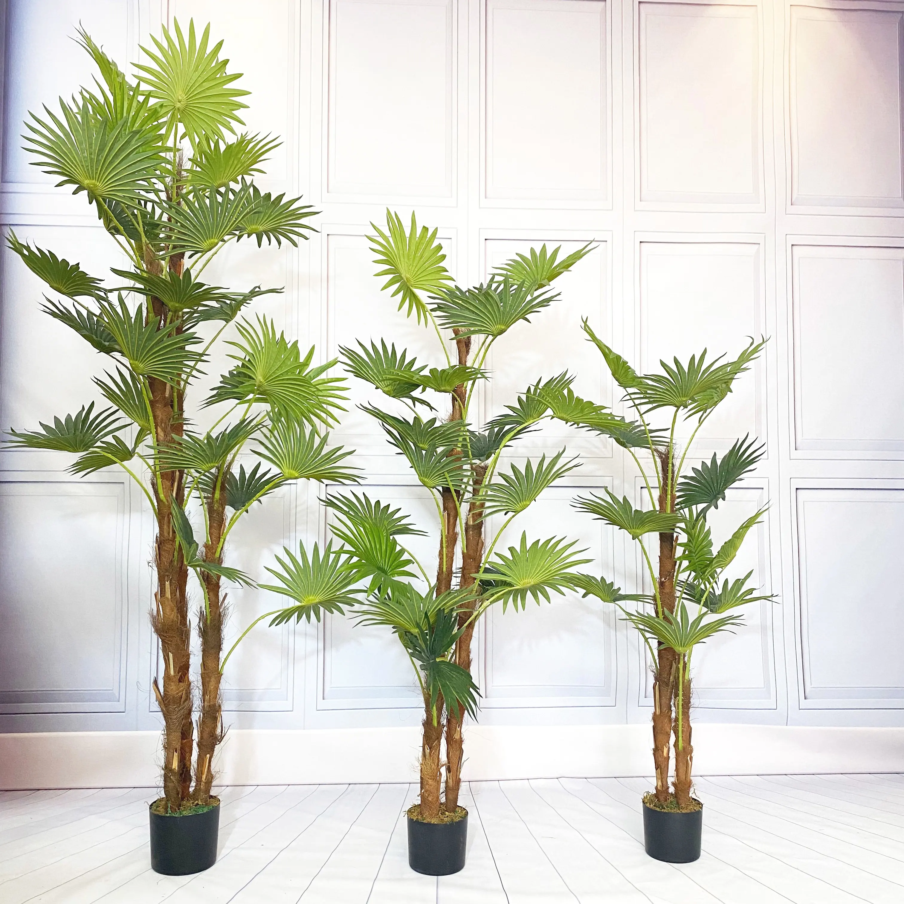 स्टॉक में नई डिजाइन आउटडोर और इनडोर सजावटी कृत्रिम ताड़ के पेड़ कोर नवीनतम कृत्रिम ताड़ का पत्ता पेड़ पौधों
