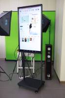 Moniteur de diffusion en direct intelligent de 43 pouces, écran tactile sans fil, support mobile en aluminium, caméra 4K OEM, téléprompteur, lecteur de streaming