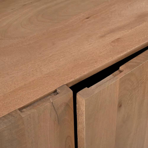 Mueble de TV para Salón Hecho a Mano en Madera Maciza con Paneles Frontales Profundos y Únicos Tallados en Relieve con Espacio Amplio para Equipos Multimedia - Product Image 4