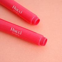 Tube souple cosmétique minimaliste en PE personnalisé D19 10ml-25ml pour baume à lèvres et gel, avec embout en céramique incliné