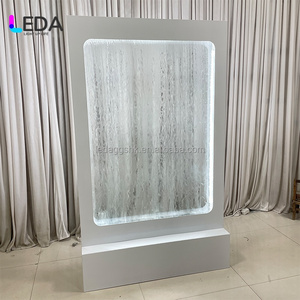 Fontaine cascade LED métallique sur mesure LEDA pour table, avec panneau d'accueil LED métallique pour événements de mariage - Product Image 6