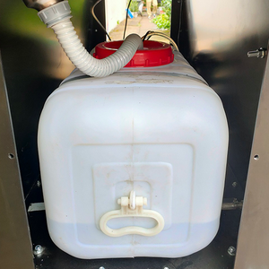 Ventilateur sur pied industriel WYFJ-P1100 1.13M DC avec grande pale métallique et réservoir d'eau pour événements - Product Image 6