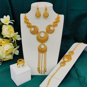 Nigéria Dubaï femmes 24K or massif romantique collier de mariée Bracelet boucles d'oreilles bague quatre pièces ensemble de bijoux fleur Design - Product Image 2