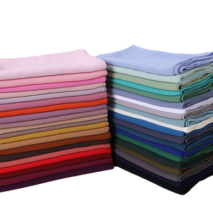 Personnalisé en gros couleur unie malaisien <span class=keywords><strong>foulard</strong></span> femmes <span class=keywords><strong>Turban</strong></span> écharpe perle en mousseline de soie bulle Long Hijab - Product Image 2