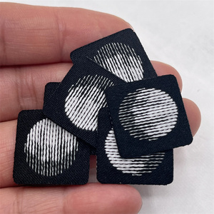Etiquetas NFC con Número de Serie Personalizado, Etiquetas Profesionales para Marcar Prendas - Product Image 1