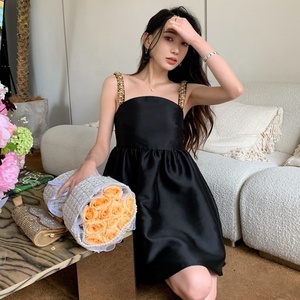 Bettergirl estate nuovo stile di moda tubino nero bretelle cucite a mano vestito da donna abito corto a vita alta - Product Image 2