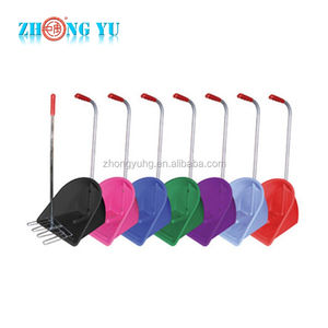 Cuillère à <span class=keywords><strong>fumier</strong></span> de cheval Stable Mate PP avec râteau en métal Nouvelle condition Élimine efficacement les excréments pour faciliter le nettoyage des fermes - Product Image 2