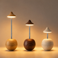 Lampe de bureau LED RGB à hauteur réglable, base pivotante, rechargeable par USB, à intensité variable tactile, pour le jeu, le bureau, l'étude et l'usage quotidien