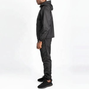 Survêtement coupe-vent personnalisé pour hommes veste de sport en nylon avec demi-fermeture éclair pour piste de jogging motif solide pour la saison de printemps - Product Image 1