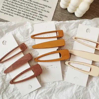 AHC19805 Fashion INS Hot Selling Gold Plating Hair Pins Natural Wooden Hollow Teardrop Hair Clips For Women Accessories