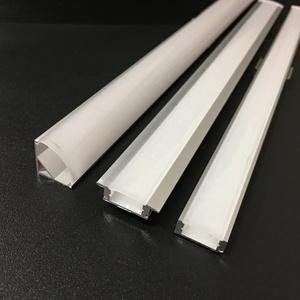 Tùy chỉnh nhựa <span class=keywords><strong>LED</strong></span> Strip Bìa <span class=keywords><strong>Acrylic</strong></span> PMMA Polycarbonate PC đùn tuyến tính ánh sáng khuếch tán ống kính nhà ở Chụp đèn hồ sơ - Product Image 4