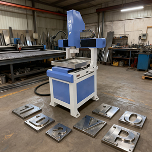 Machine CNC de petite <span class=keywords><strong>taille</strong></span> certifiée CE - 6060 : Idéale pour la gravure, le perçage et le rainurage des métaux - Product Image 1