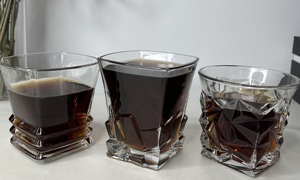 Vendita calda all'ingrosso fornito di cristallo rotante personalizzato bicchiere di whisky bicchiere bicchiere di whisky Logo personalizzato bicchieri di whisky - Product Image 3