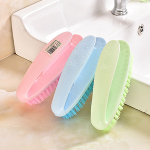 Brosse à linge multifonctionnelle en plastique à poils souples avec manche pour nettoyer les vêtements, les chaussures et l'usage domestique - Product Image 3