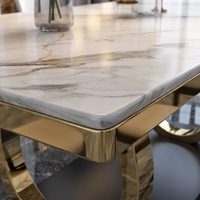 Ensemble de table à manger moderne de luxe en pierre frittée blanche brillante, base rectangulaire en métal doré incurvé