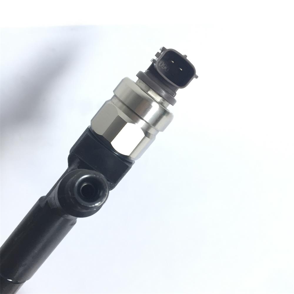 Diesel Engine Fuel Pump Injector Assemblies 16600-5X30A Common Rail Injector Nozzle 295050-1050