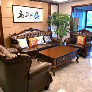 أريكة فاخرة من الجلد الطبيعي عالي الجودة بتصميم قطاعي على الطراز الأوروبي، مصنوعة من جلد البقر الفاخر، ثلاثية المقاعد لغرفة المعيشة - Product Image 2