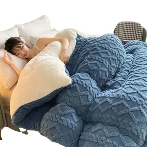 100% polyester sherpa fleece cover high density velvet feeling delicate temperature locking comforter for good sleep
