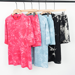 Vente en gros <span class=keywords><strong>Ensemble</strong></span> 2 pièces t-<span class=keywords><strong>shirt</strong></span> <span class=keywords><strong>et</strong></span> <span class=keywords><strong>short</strong></span> tie-dye personnalisés pour hommes vêtements t-<span class=keywords><strong>shirt</strong></span> <span class=keywords><strong>Ensemble</strong></span> <span class=keywords><strong>short</strong></span> <span class=keywords><strong>et</strong></span> chemise teintée en coton blanc pour hommes - Product Image 1