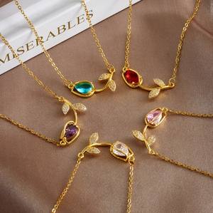 قلادة نسائية مشهورة جذابة بتصميم مشهور من فولاذ التيتانيوم مع إكسسوارات طوق نسائي - Product Image 1