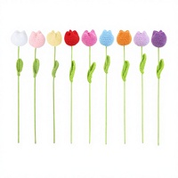 Pompons en laine tricotés en forme de tulipes, fleurs artificielles faites à la main, accessoires de bouquet de cadeaux festifs, best-seller transfrontalier
