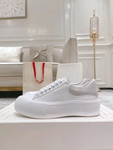 Chaussures en toile simples et élégantes avec semelles épaisses respirantes et antidérapantes - parfaites pour l'été ! - Product Image 3