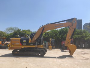 En stock : Excavatrice sur chenilles CAT 320D2 de 20 tonnes d'occasion, engin de construction d'occasion de taille moyenne, forte force de creusement, exportation mondiale. - Product Image 4