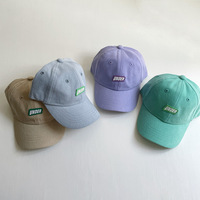 Coreano Chaobao niños moda verano letra Unisex guapo gorra bebé gorra de béisbol 6 paneles 100% algodón 3D bordado común