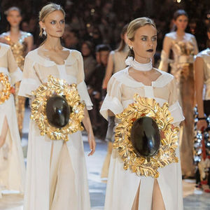 Boucles d'oreilles rétro en diamant pour femmes, aiguille en argent, feuille d'or, grand modèle, ovale noir en alliage, pour les fêtes, les mariages, cadeau - Product Image 1