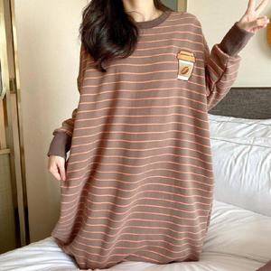 Nuovo pigiama di maternità a maniche lunghe <span class=keywords><strong>da</strong></span> donna a righe in maglia per la stagione primaverile - Product Image 4