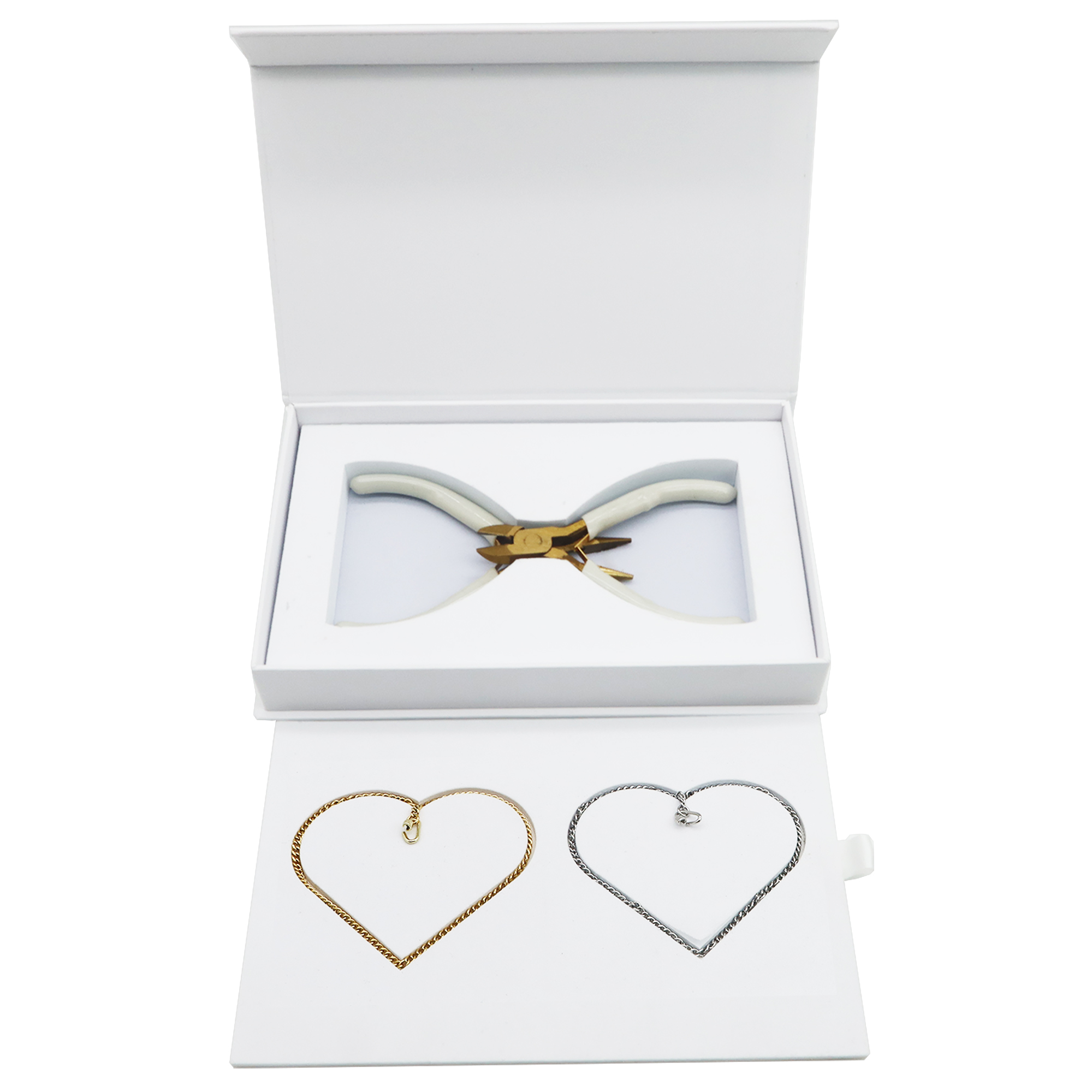 Ensemble un bracelet en or et un bracelet en argent