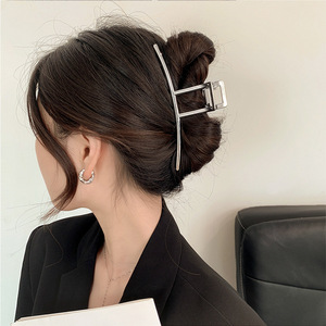 Vendita all'ingrosso di 4.7 personalizzata "Jumbo grande oro metallo accessori lega per capelli pinza per capelli per capelli spessi per le donne - Product Image 4