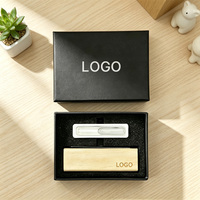 Diffuseur de parfum de luxe en cuir avec logo personnalisé, clip de ventilation pour voiture, désodorisant de voiture rond avec logo