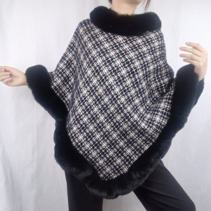 Wholesale Winter Scarfs for Women Stylish Imitated <strong>Mink</strong> Pullover Fur Collar <strong>Poncho</strong> and Capes 2021 - Product Image 3