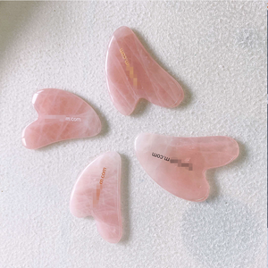 Masseur facial en quartz rose naturel de haute qualité, en forme de cœur, pour le refroidissement, 80x58mm, soin du corps premium, massage lymphatique par grattage - Product Image 1