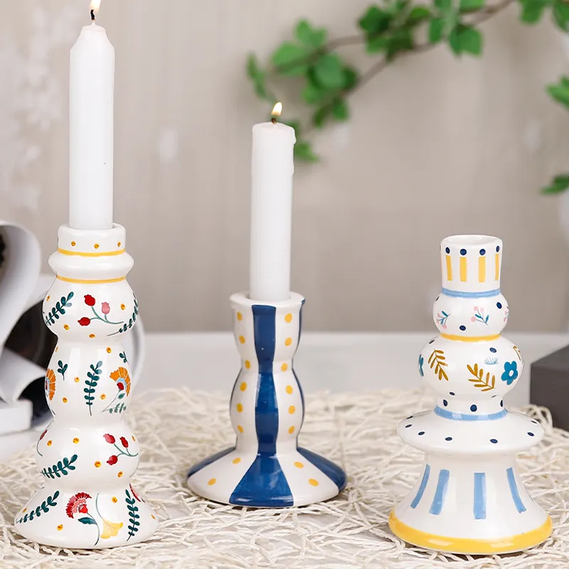 Redeco Hot Sale Retro Candlestick Ornaments Underglaze Ceramic Candle Holder For Gifts Home Decoration