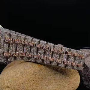 Montre à quartz pour homme avec diamant en moissanite, boîtier en alliage d'acier inoxydable de luxe, épaisseur de 5 mm, style professionnel et tendance - Product Image 5