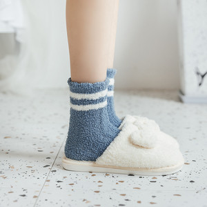 ถุงเท้ายาวปานกลางของผู้หญิงสำหรับฤดูใบไม้ร่วงและฤดูหนาว - Product Image 3