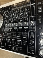 Contrôleur DJ 4 canaux Pioneer DDJ-SZ d'occasion pour Serato Club & Bar Equipment