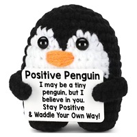 Poupée pingouin positive en crochet fait main, mini jouet en peluche tricoté, cadeau de mariage pour papa, mari, femme, pour la décoration, 100% fait main