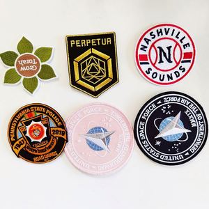 Parches Bordados con Diseño Personalizado, Parches Termoadhesivos para Ropa - Product Image 2