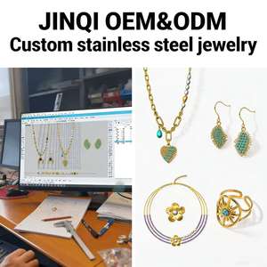 Collana Personalizzata da <span class=keywords><strong>Donna</strong></span> con <span class=keywords><strong>Perle</strong></span> d'Acqua Dolce Placcata in Oro 18k, Collana con Ciondolo a Croce Impermeabile con <span class=keywords><strong>Perle</strong></span> per Donne - Product Image 6