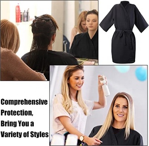 Capa de Poliéster con Logotipo Bordado Personalizado, Bata de Spa, Belleza, Peluquería, Barbería, Bata Impermeable para Clientes, Kimono de Peluquería - Product Image 5