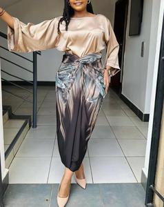 Новый Модный комплект из 2 предметов: атласные Топы + юбка, повседневные свободные рубашки с цветочным принтом и круглым вырезом - Product Image 2