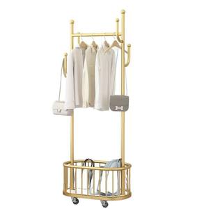 ราวแขวนเสื้อผ้าอเนกประสงค์แบบตั้งพื้นสำหรับใช้ในบ้านในห้องนอนและห้องน้ำ ทำจากเหล็กคาร์บอนสีทอง - Product Image 1